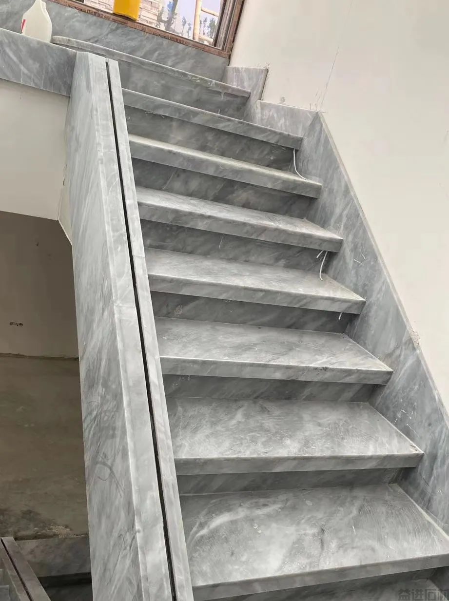 楼梯石材踢脚线怎么设计？