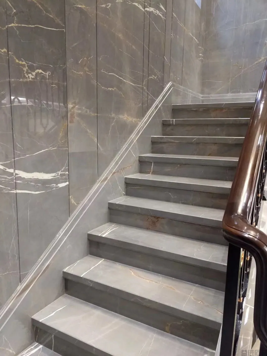 大理石楼梯踏步横头怎么做,即实用又美观