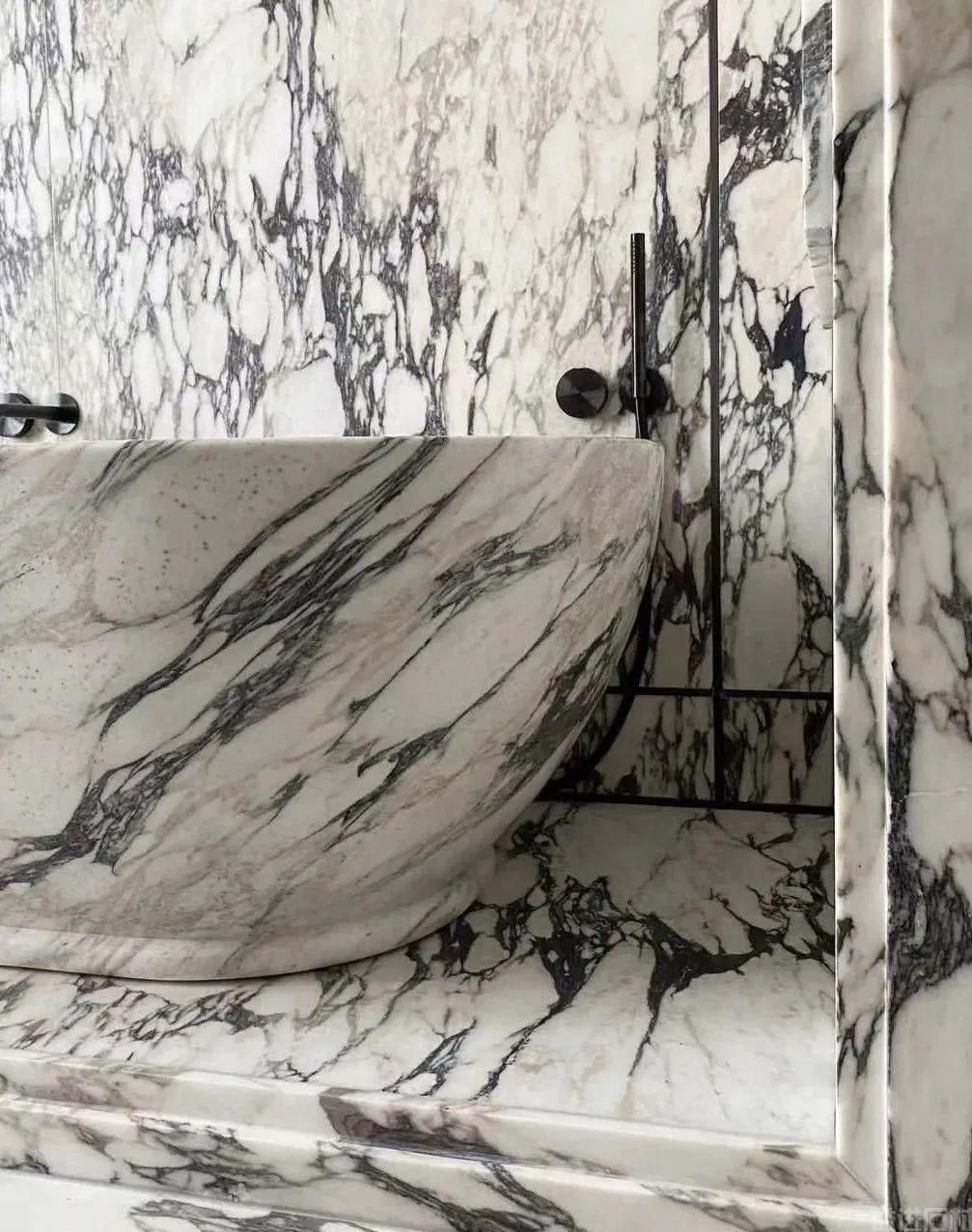 大理石在卫浴空间的搭配设计，真高级(图2)